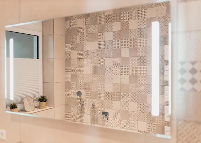 Center-apartment - Grosse Im Stadtzentrum In Perfekter Lage Lägenhet