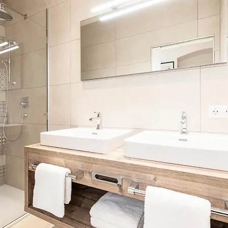 Center-apartment - Grosse Im Stadtzentrum In Perfekter Lage *