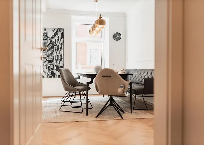 Center-apartment - Grosse Im Stadtzentrum In Perfekter Lage * İnnsbruck